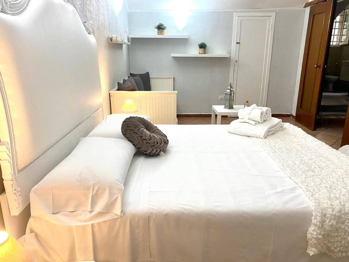 Casa Ninetta - Spaccanapoli - Il Tipico Pianterreno Della Napoli Antica! Kültér fotó